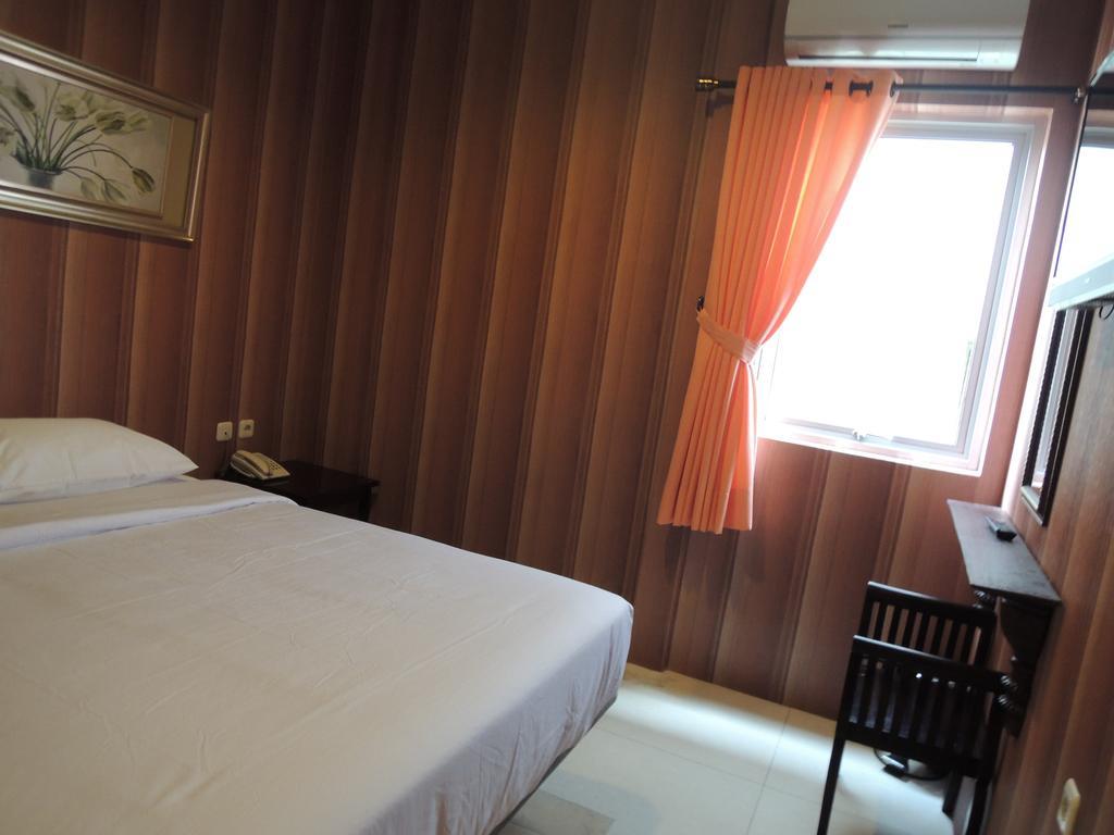 Twins Hotel Jakarta Exterior foto