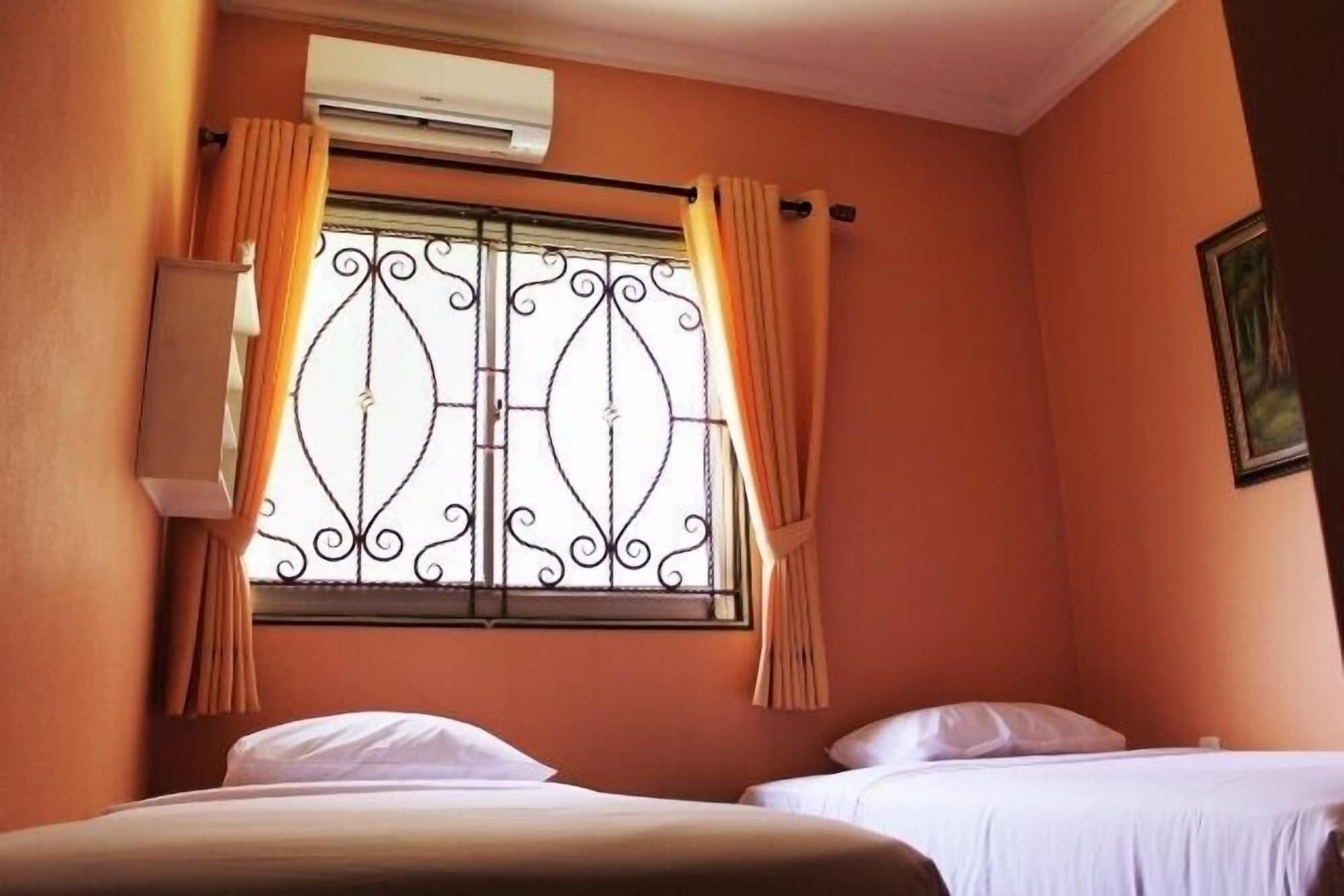 Twins Hotel Jakarta Exterior foto