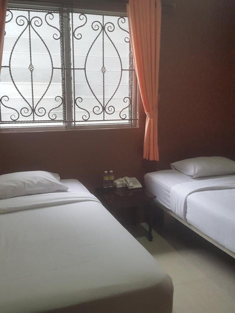 Twins Hotel Jakarta Exterior foto